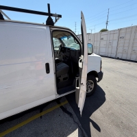 2004-gmc-savana-17855149912.jpg